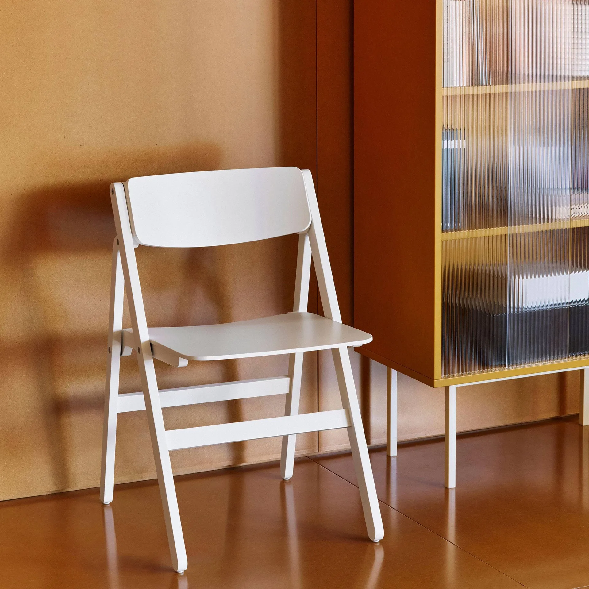 Backflip Chair cadeira, Cream white faia lacada HAY