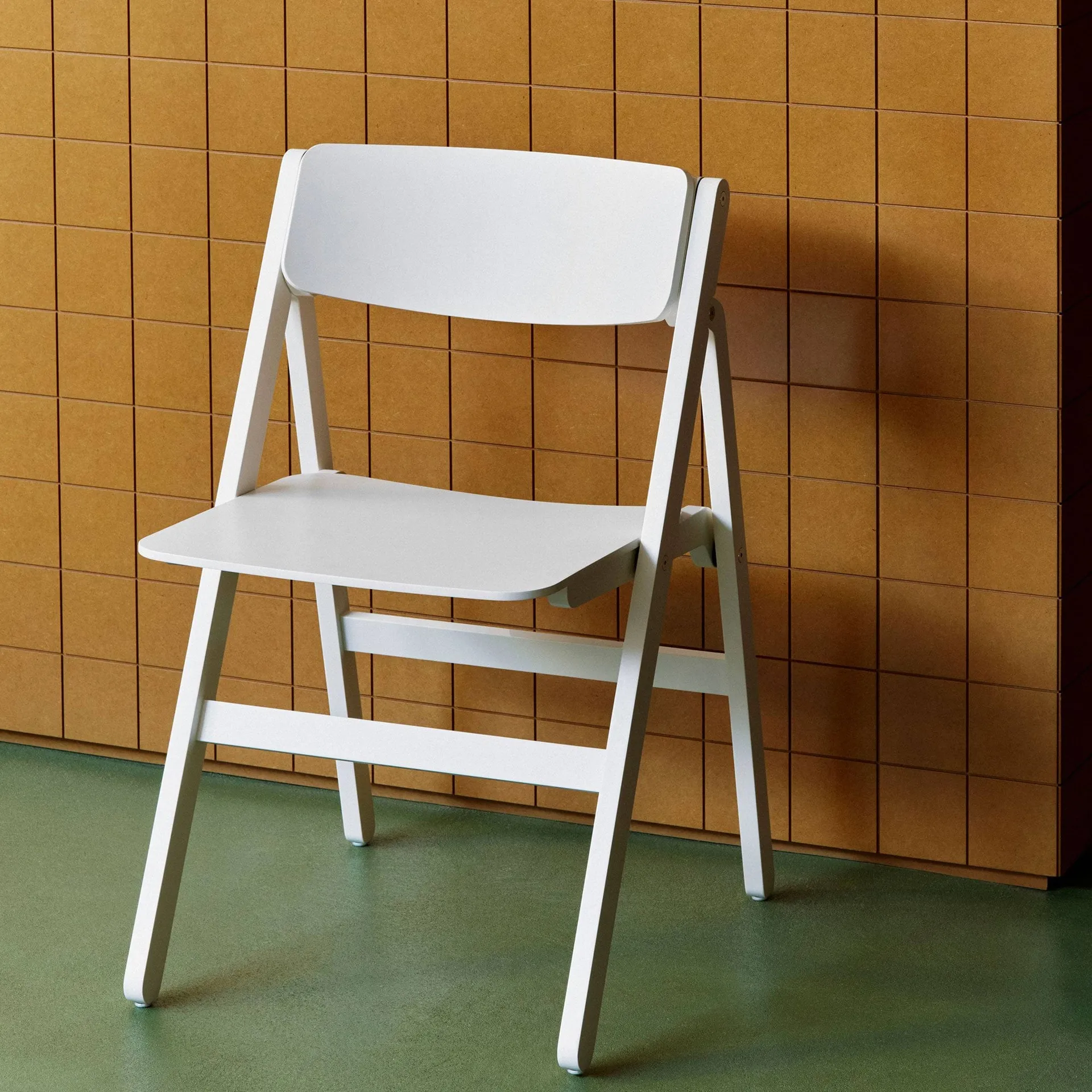 Backflip Chair cadeira, Cream white faia lacada HAY