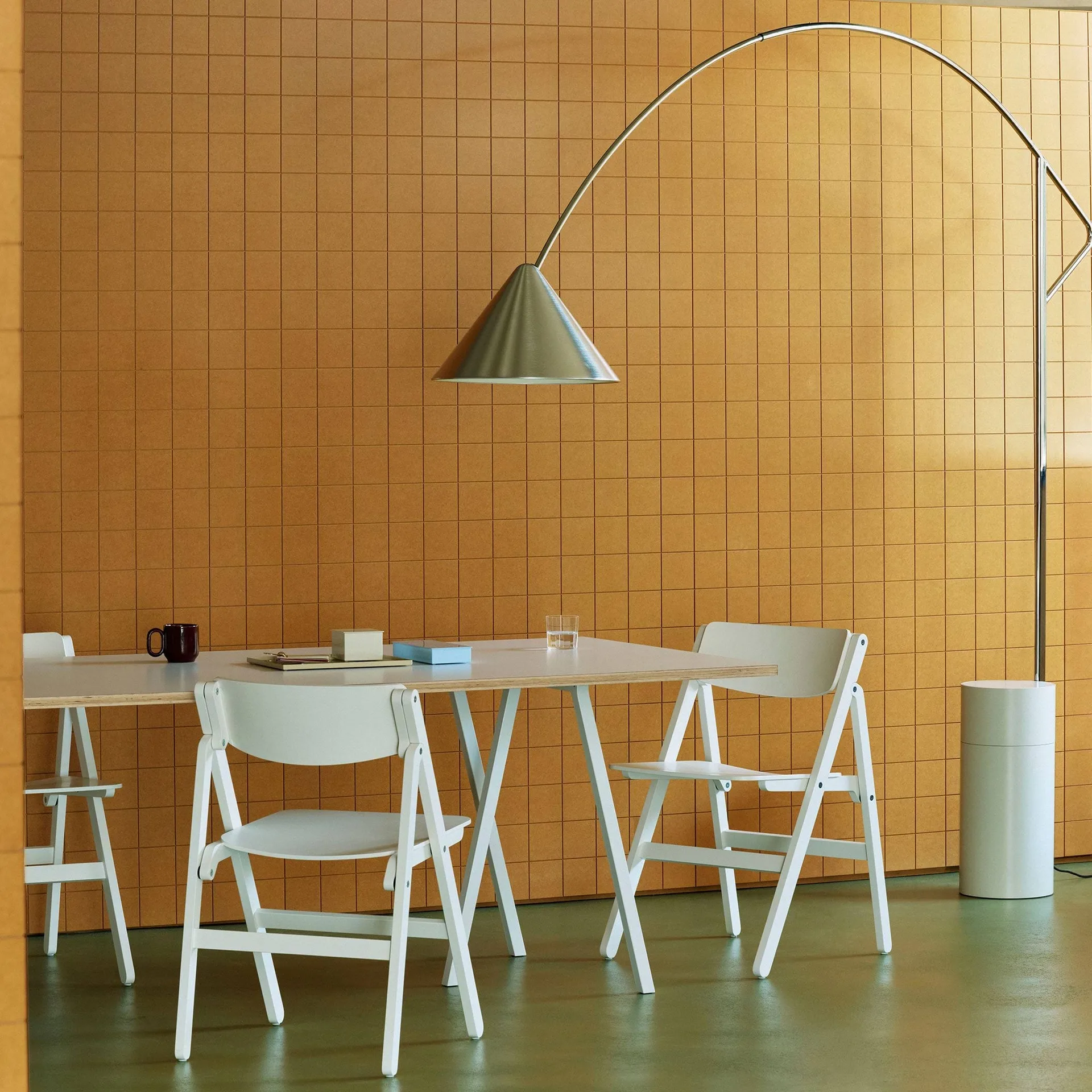 Backflip Chair cadeira, Cream white faia lacada HAY