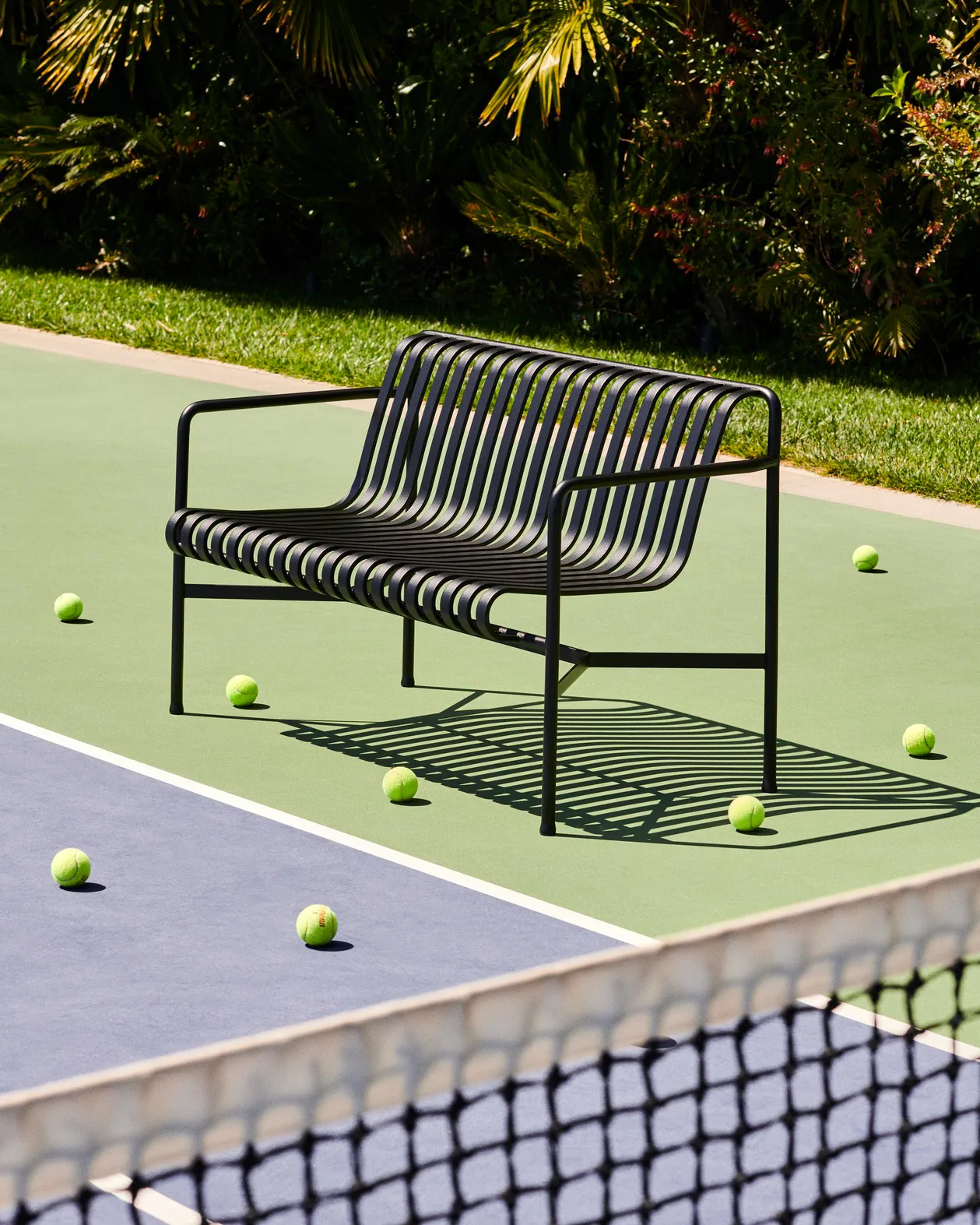 Banco com apoios de braços Palissade Dining, Anthracite HAY