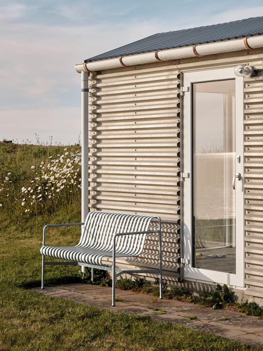 Banco com apoios de braços Palissade Dining, Hot galvanized HAY