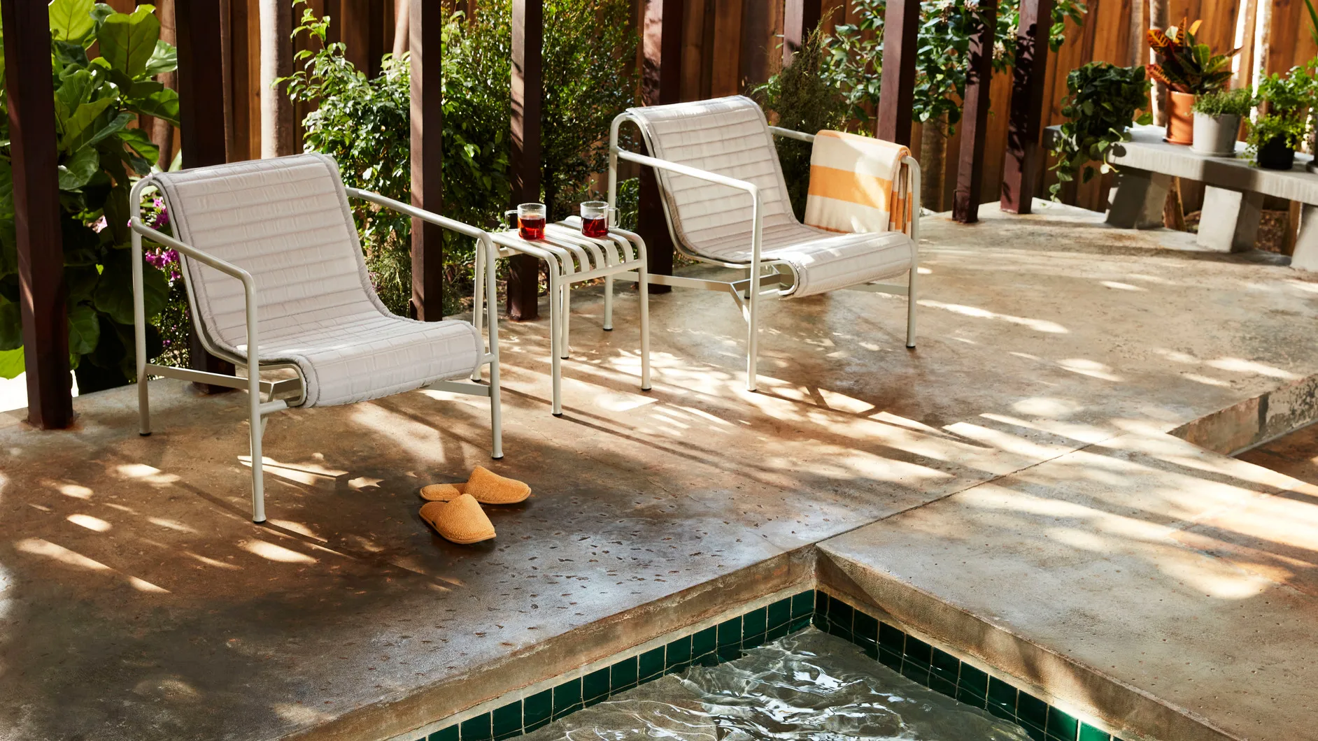 Banco Palissade, Sky grey HAY