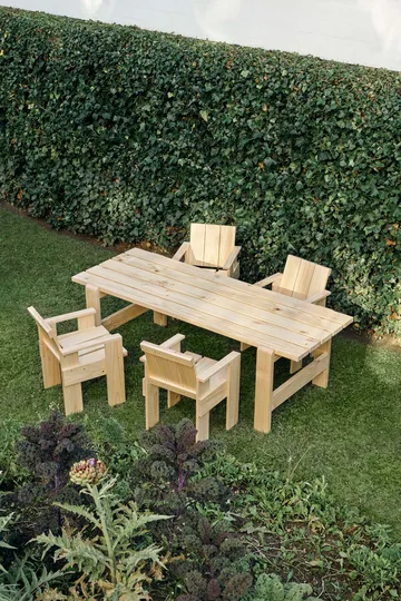 Cadeira com braços Crate Dining Chair - Water-based lacquered pinewood - HAY