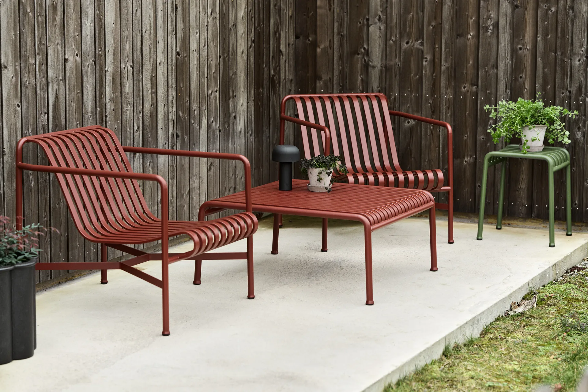 Cadeira lounge Palissade Low, Iron red HAY