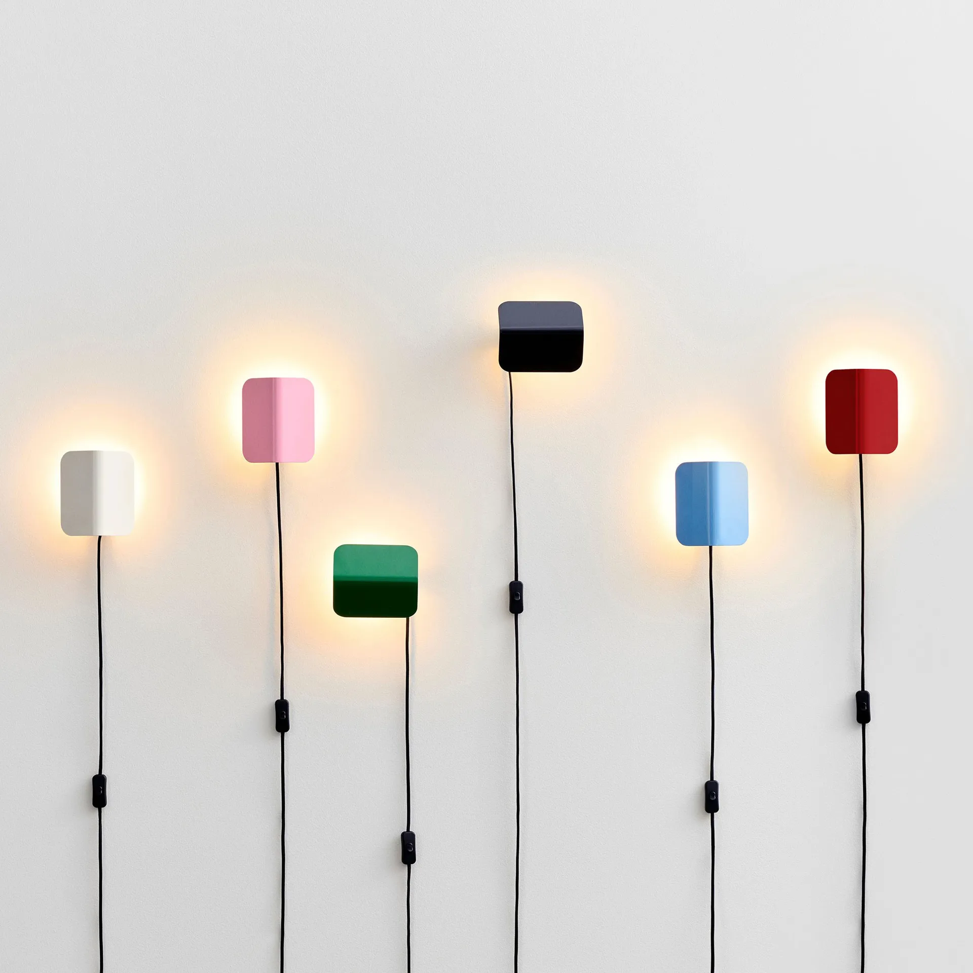 Candeeiro de parede Apex, Iron black HAY