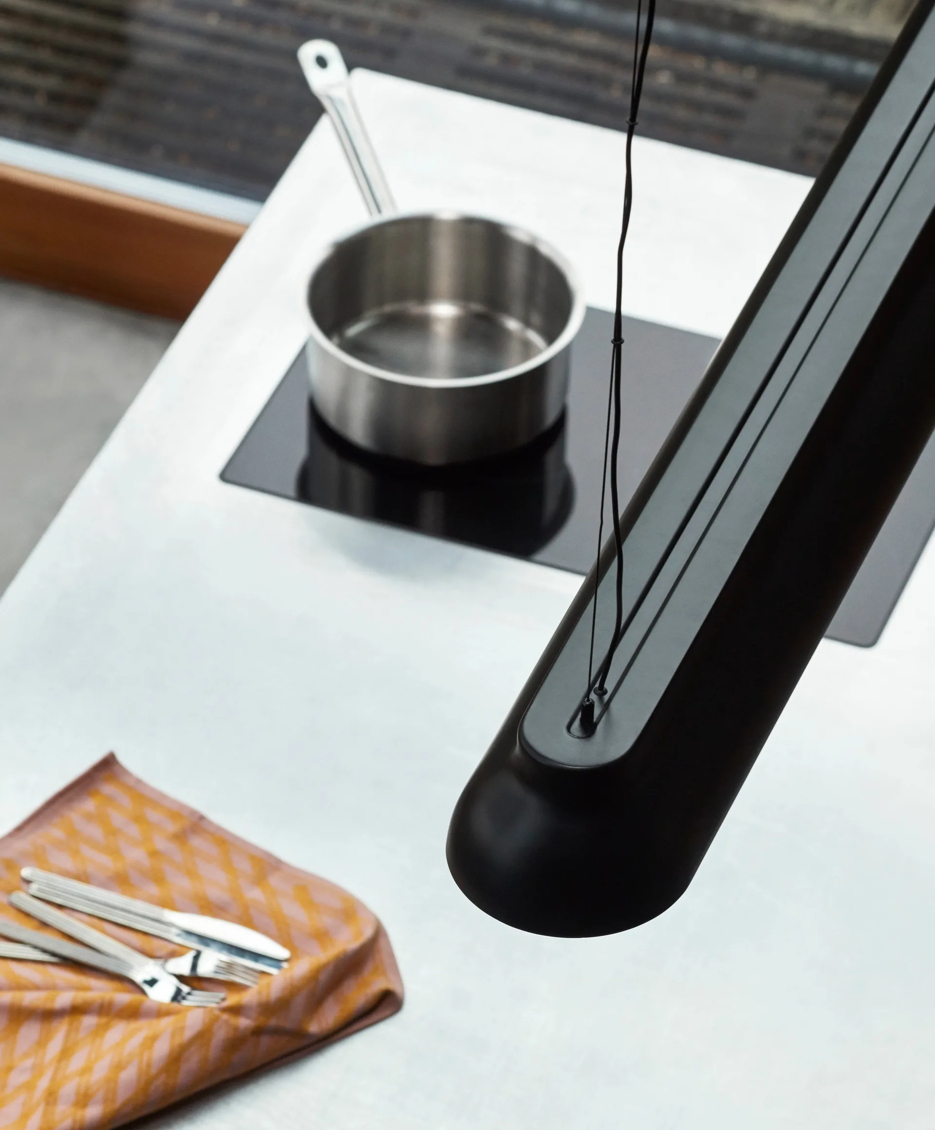 Candeeiro suspenso PC Linear, Soft black HAY