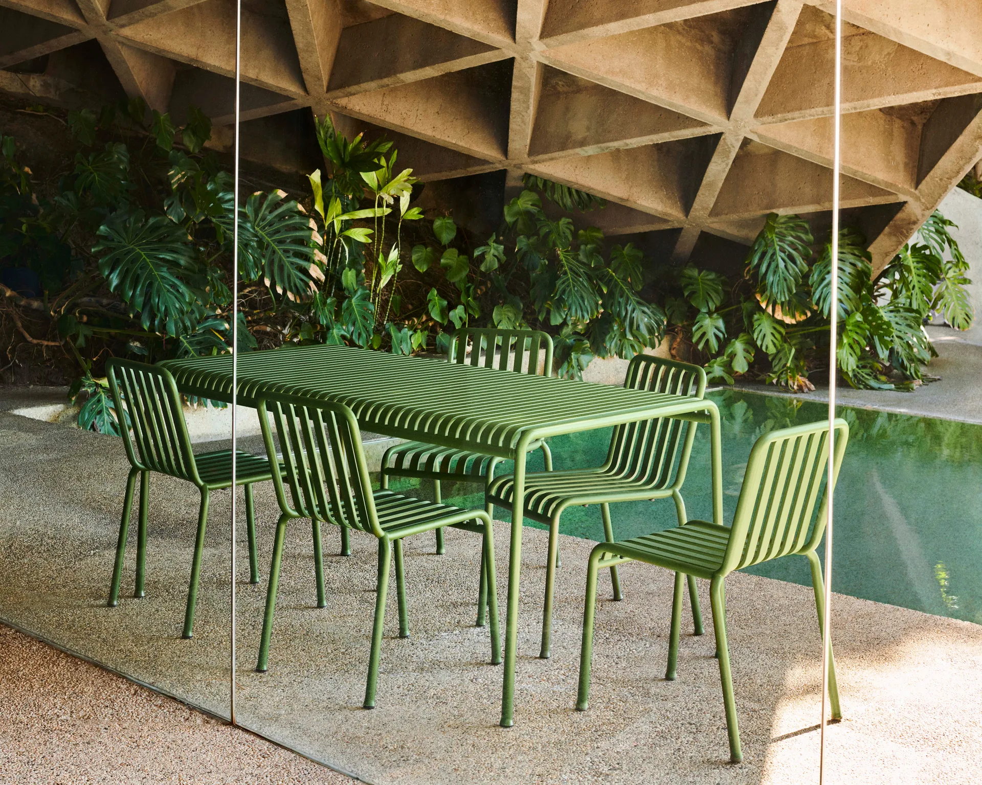 Conjunto de jantar Palissade 4 cadeiras 170x90 cm - Olive HAY