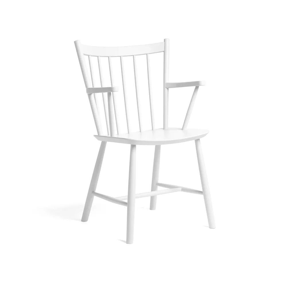 J42 cadeira com braços , White lacquered beech HAY