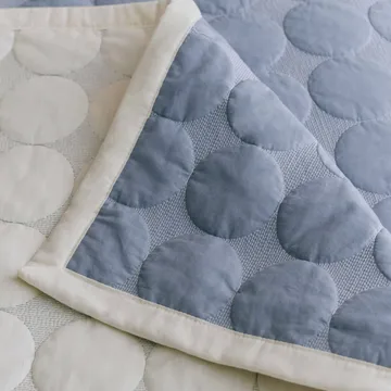 Mega Dot colcha de cama organic 260x260 cm - Azul pó】 - HAY