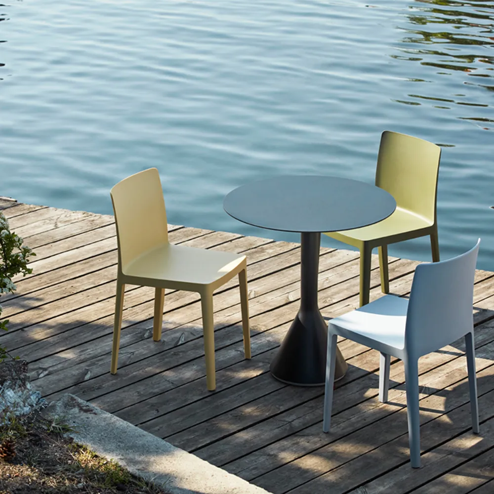 Mesa de café redonda Palissade Cone, Anthracite, ø70 HAY