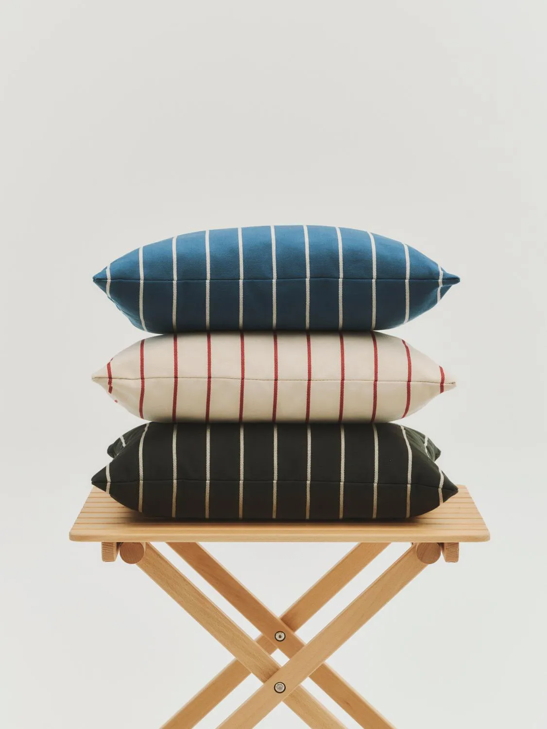 Outdoor Market almofada, Blue-bege, 45x35 cm HAY