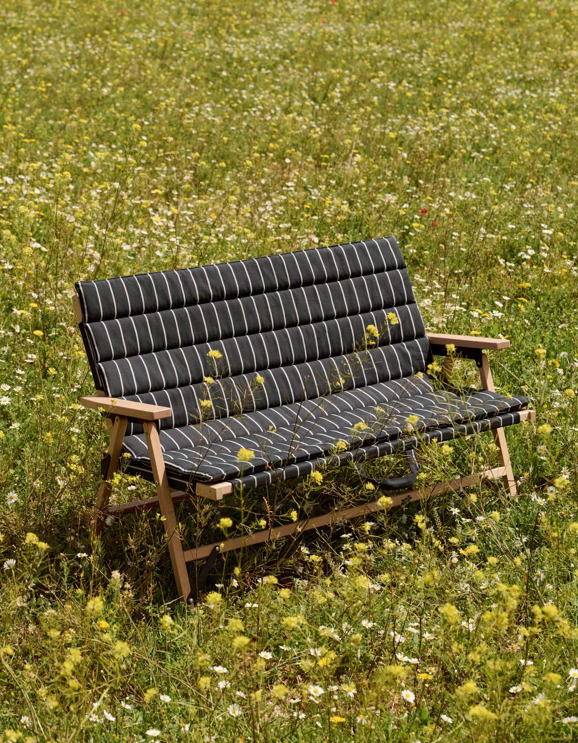 Outdoor Market sofá dobrável, Black-bege, 2 lugares HAY