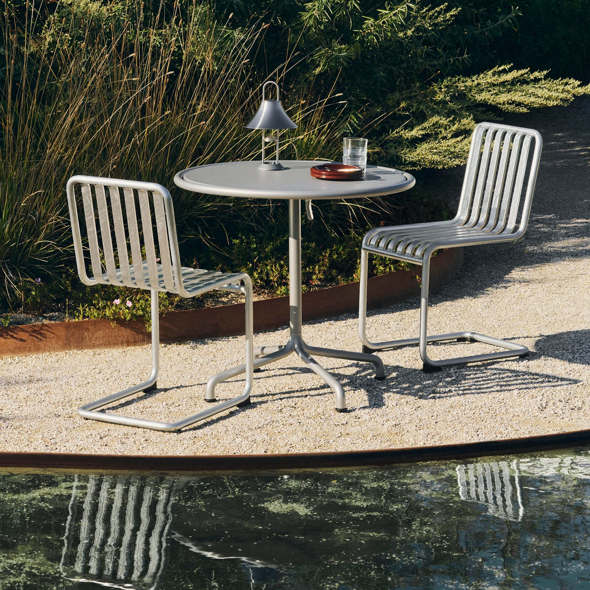 Palissade Cantilever cadeira, Céu cinzento HAY