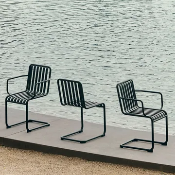 Palissade Cantilever cadeira com braços - Antracite - HAY