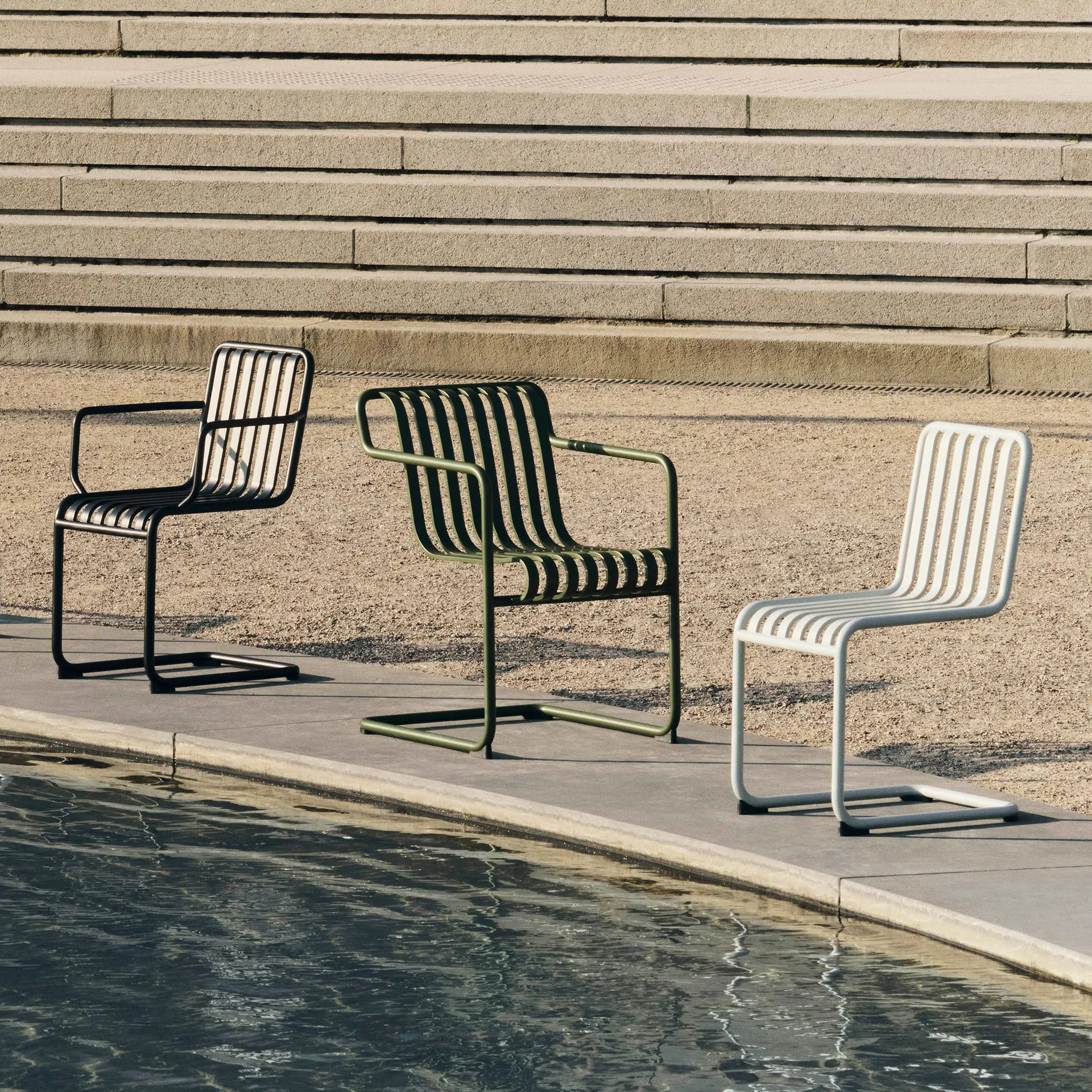 Palissade Cantilever Dining cadeira com braços, Azeitona HAY