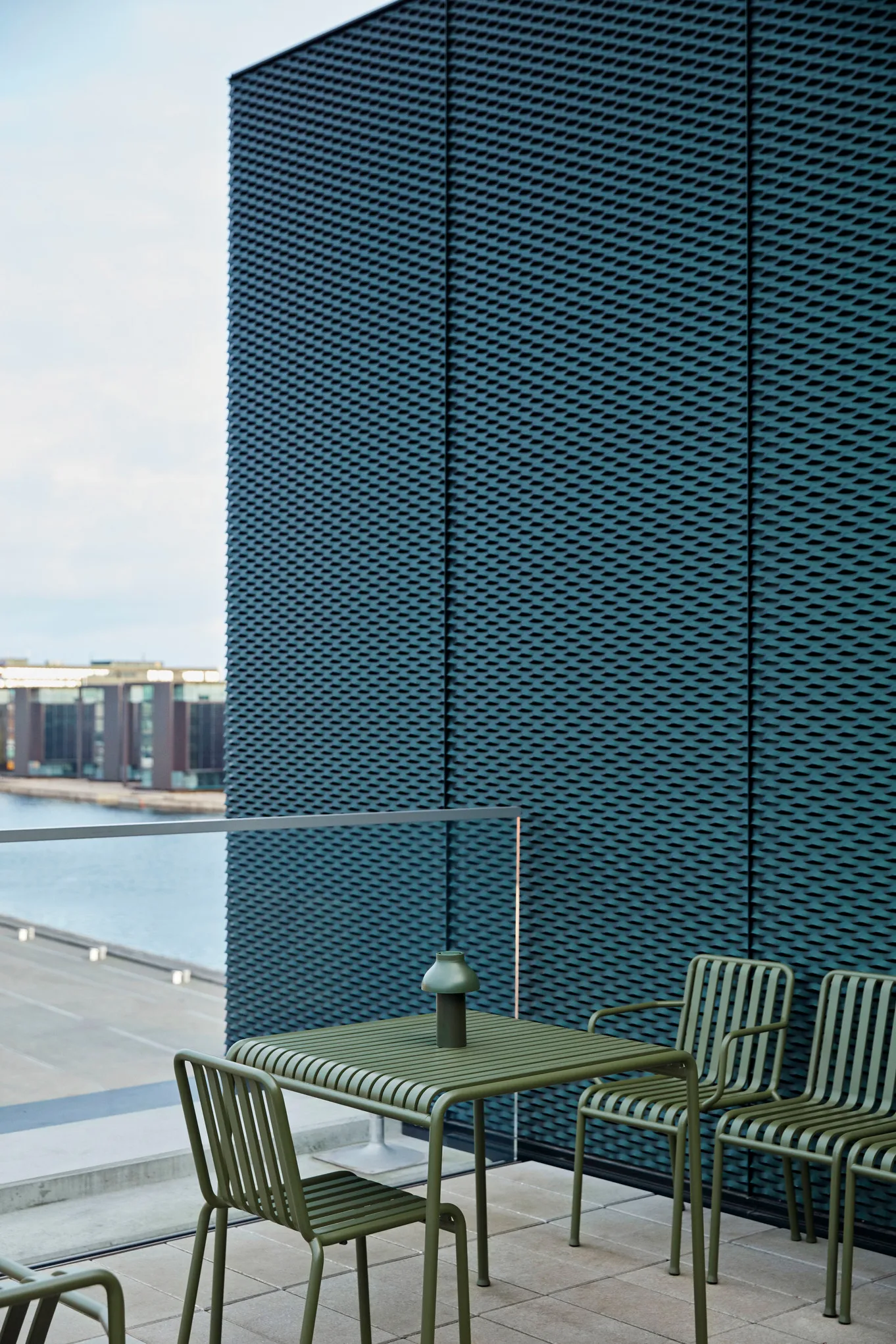 Palissade conjunto de jantar com 2 cadeiras 82,5x90 cm azeitona HAY