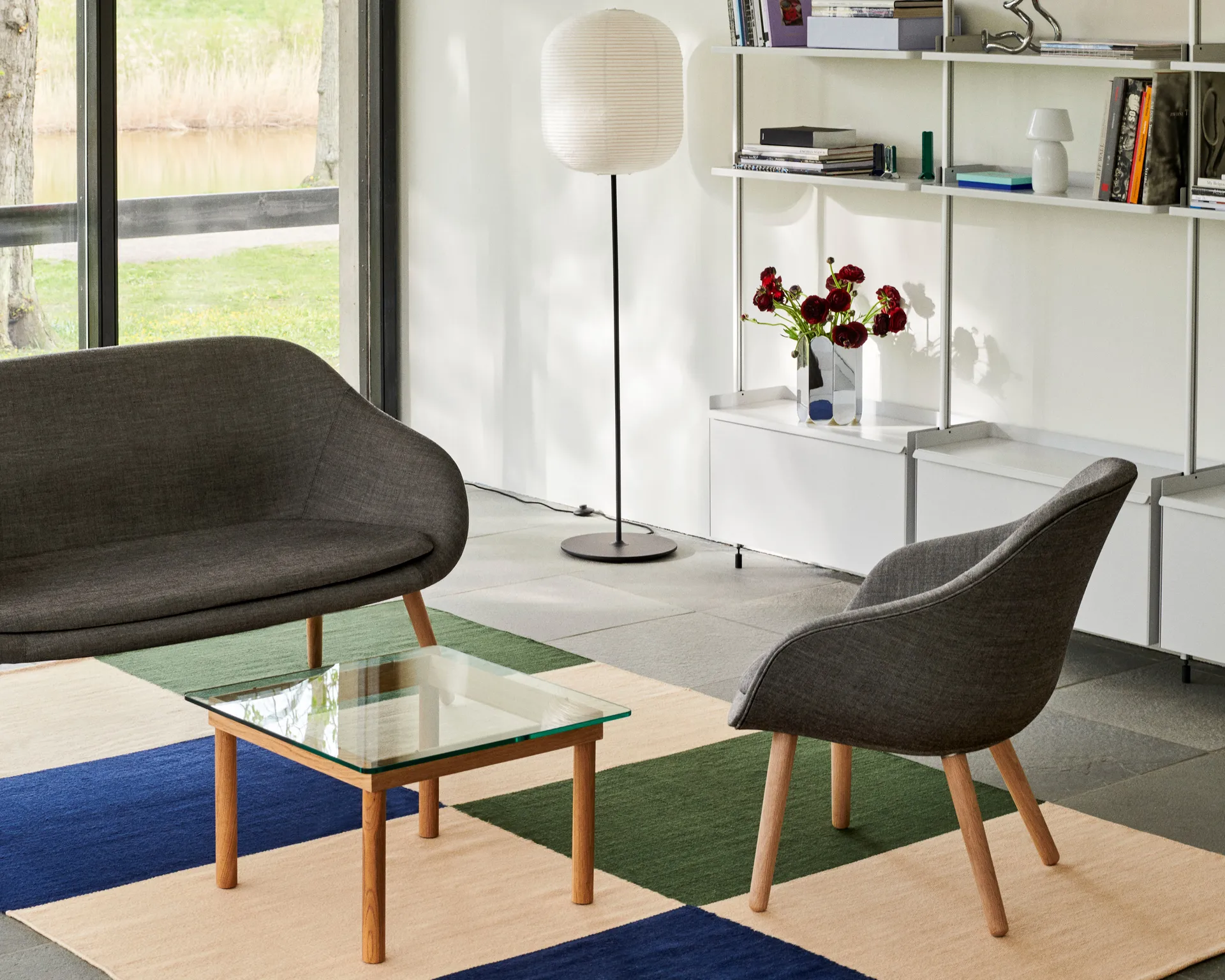 Pé para candeeiro Common 129 cm, Soft black-black terrazzo HAY