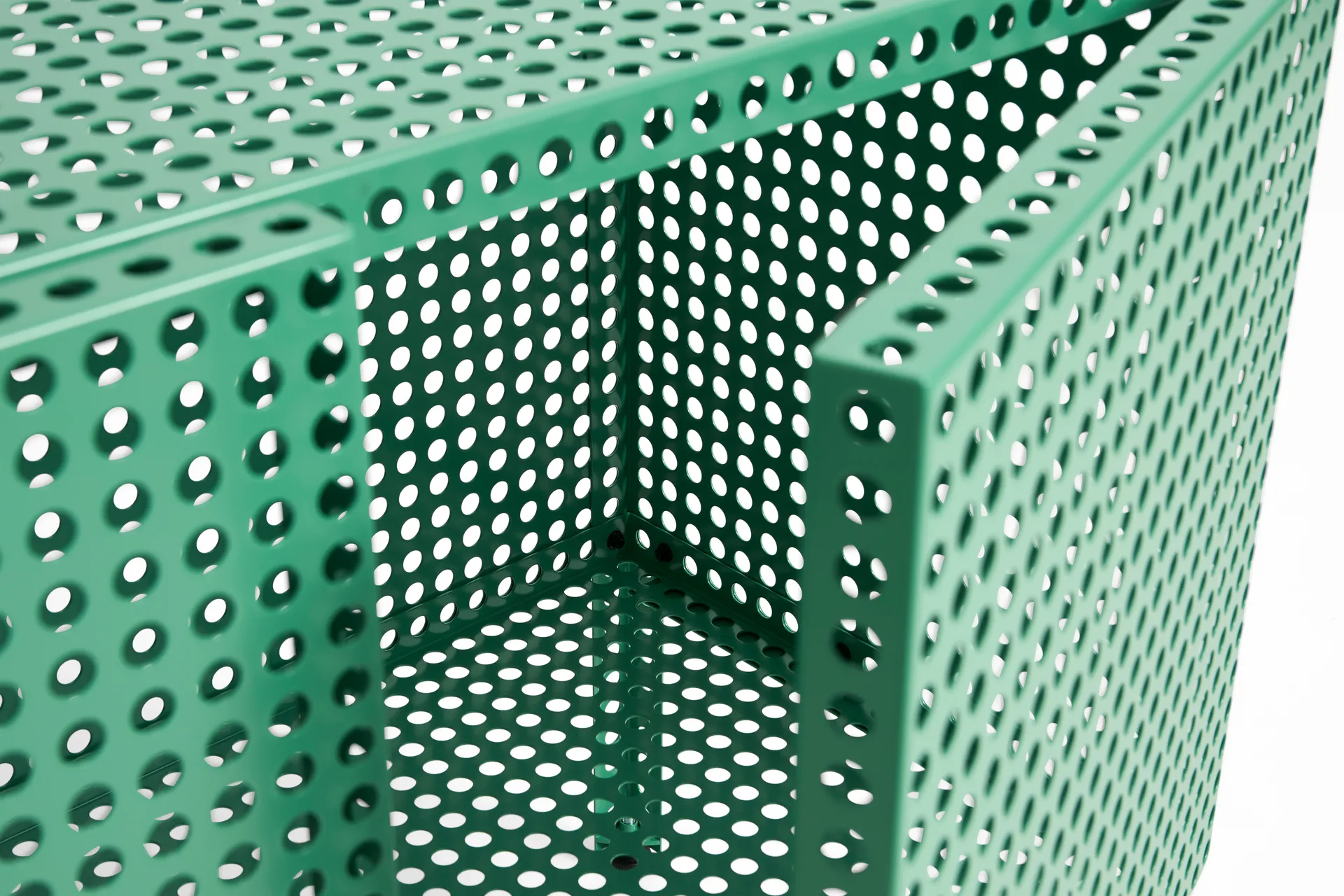 Perforated Cabinet armário pequeno, Jade suave HAY
