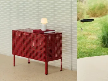 Perforated Cabinet armário pequeno - Vermelho vinho - HAY