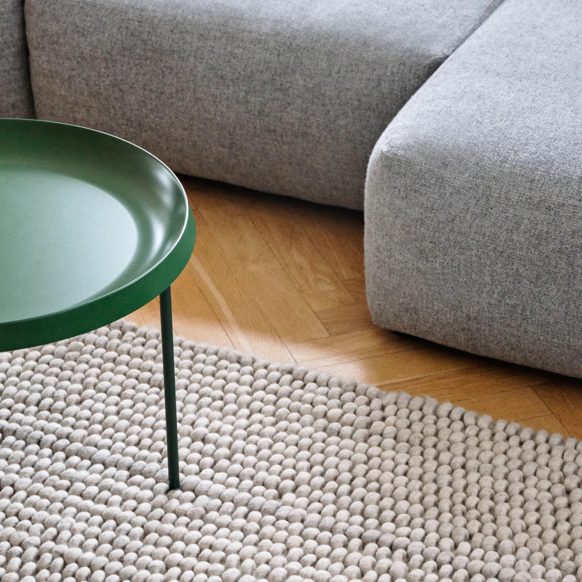 Tapete de lã Peas 140x200 cm, Soft grey
​ HAY