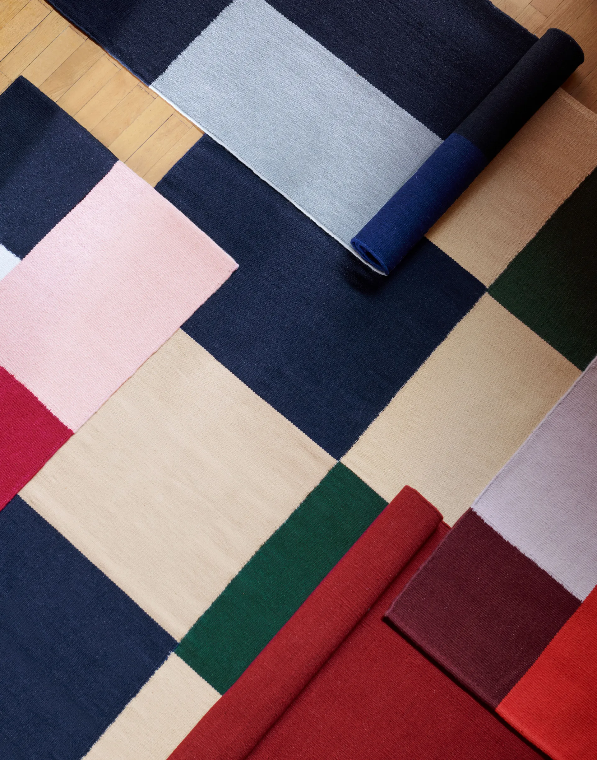 Tapete Ethan Cook Flat Works 200x300 cm, Peach green check HAY