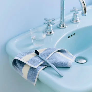 Toalha Stripe - Dusty blue, 30x30 cm - HAY