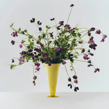 Vaso Conical - Yellow-lime green, large - HAY