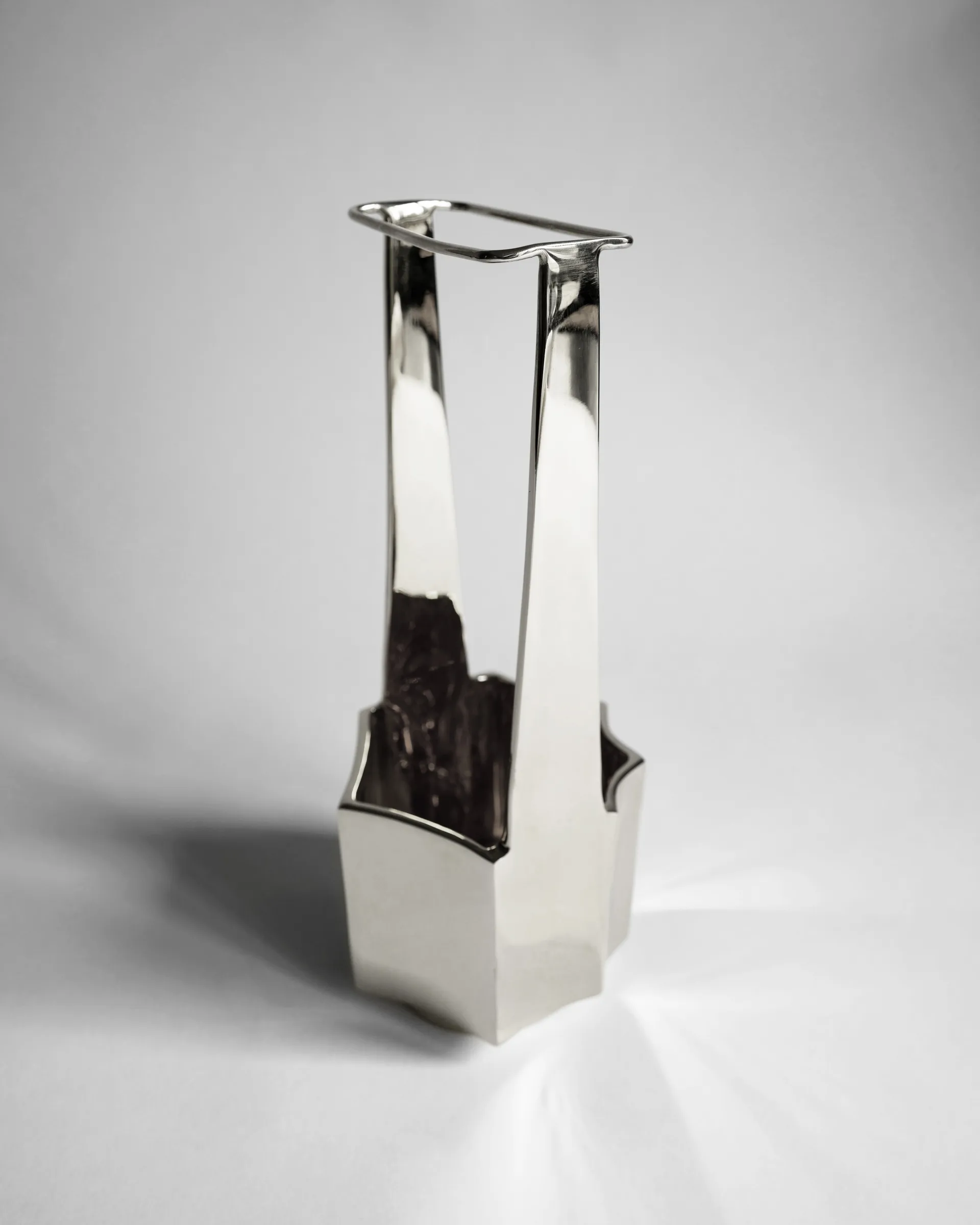 Ikebana vaso 30 cm, Níquel Hein Studio