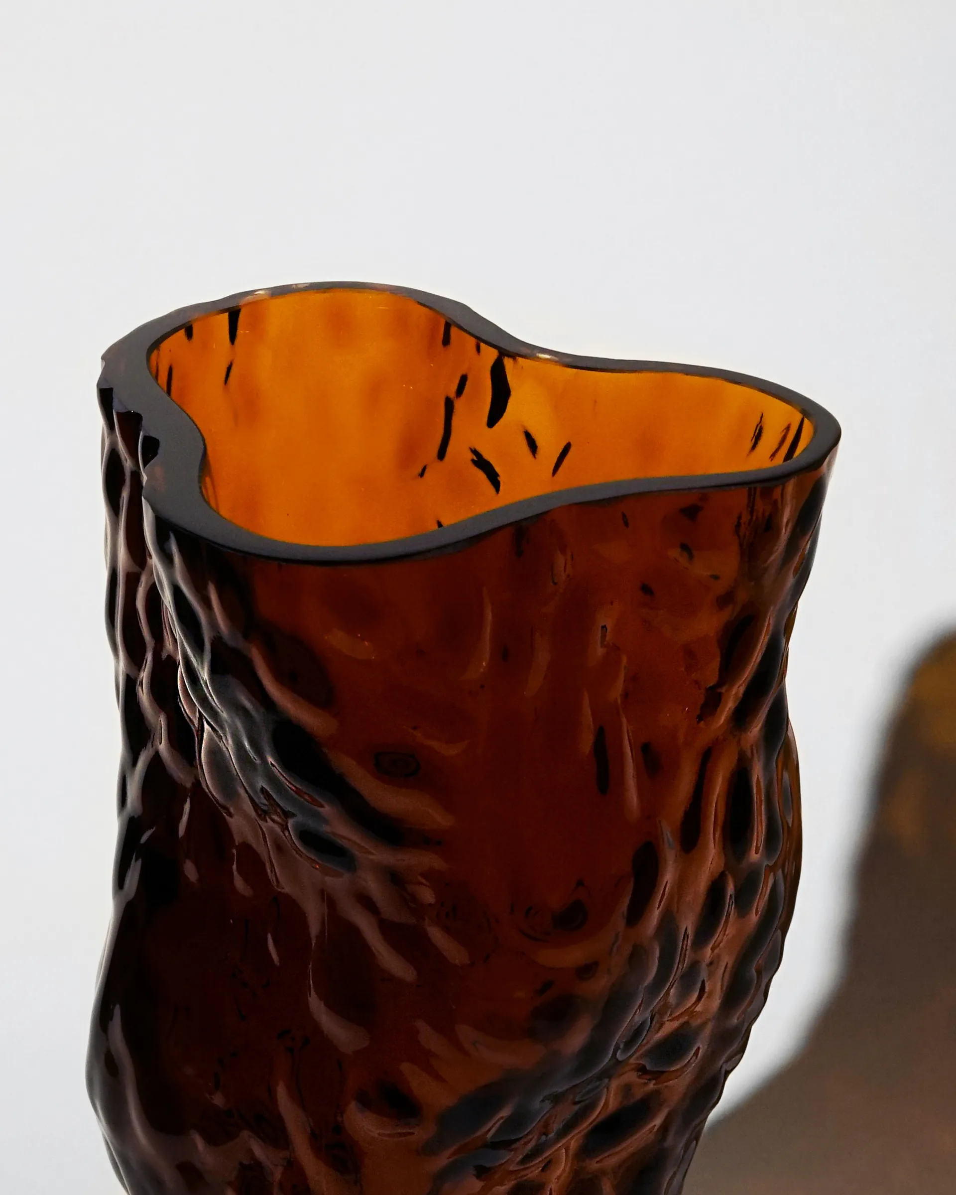 Vaso 30 cm Ostrea Rock , Ferrugem  Hein Studio