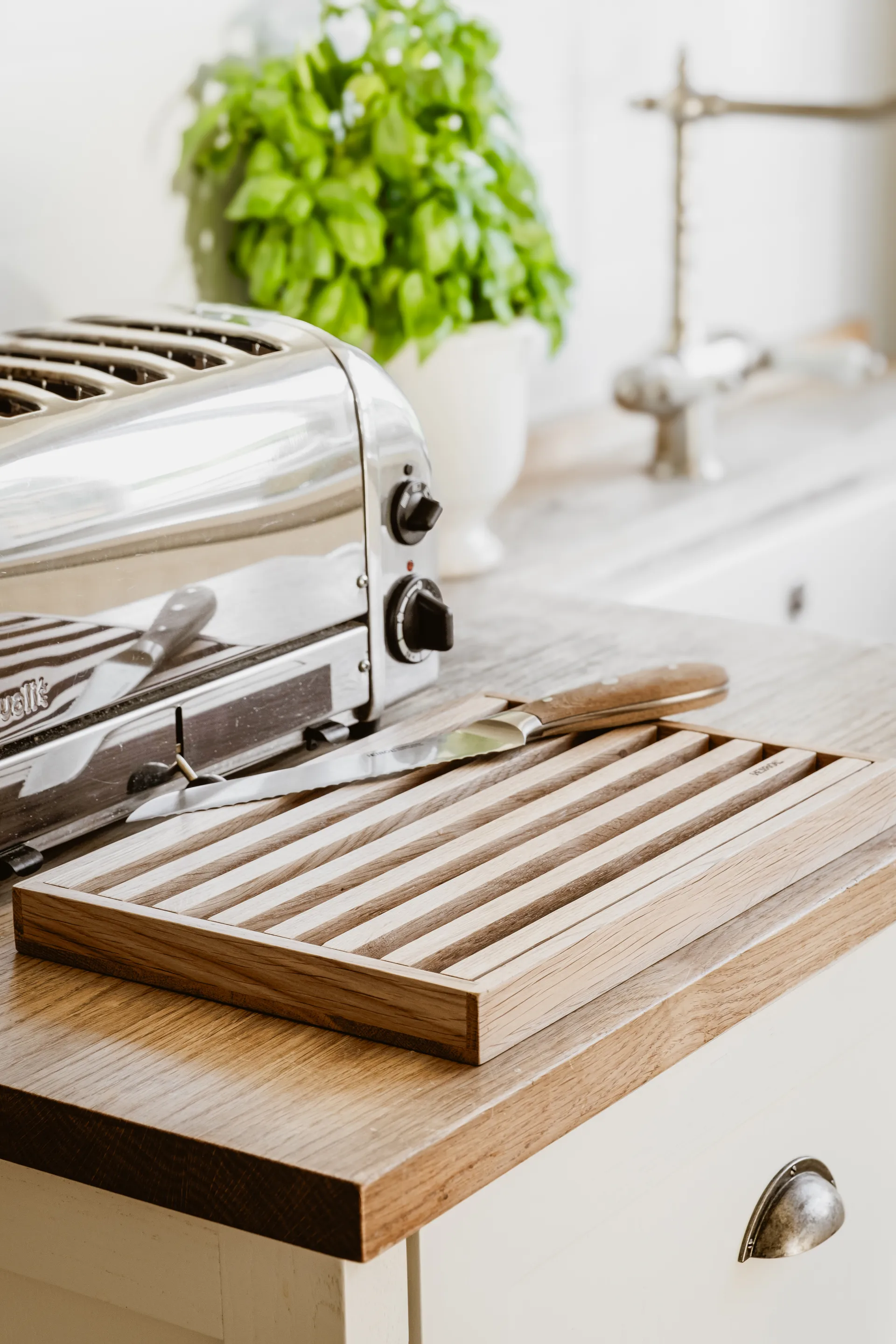 Heirol tábua de cortar pão, Carvalho-35,5x24,5 cm Heirol