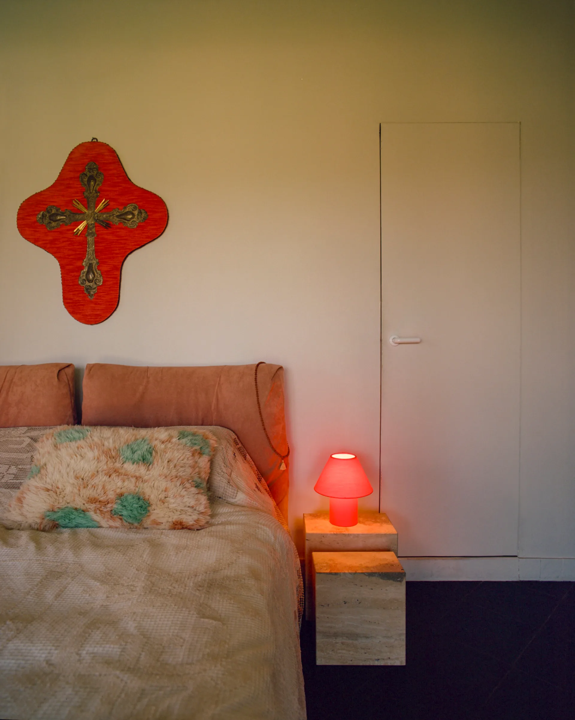 Candeeiro de mesa Toto Small 28 cm, Magenta Hem