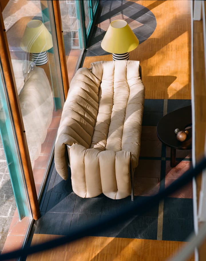 Sofá Puffy de 2,5 lugares 205 cm, Sand leather-aço inoxidável Hem