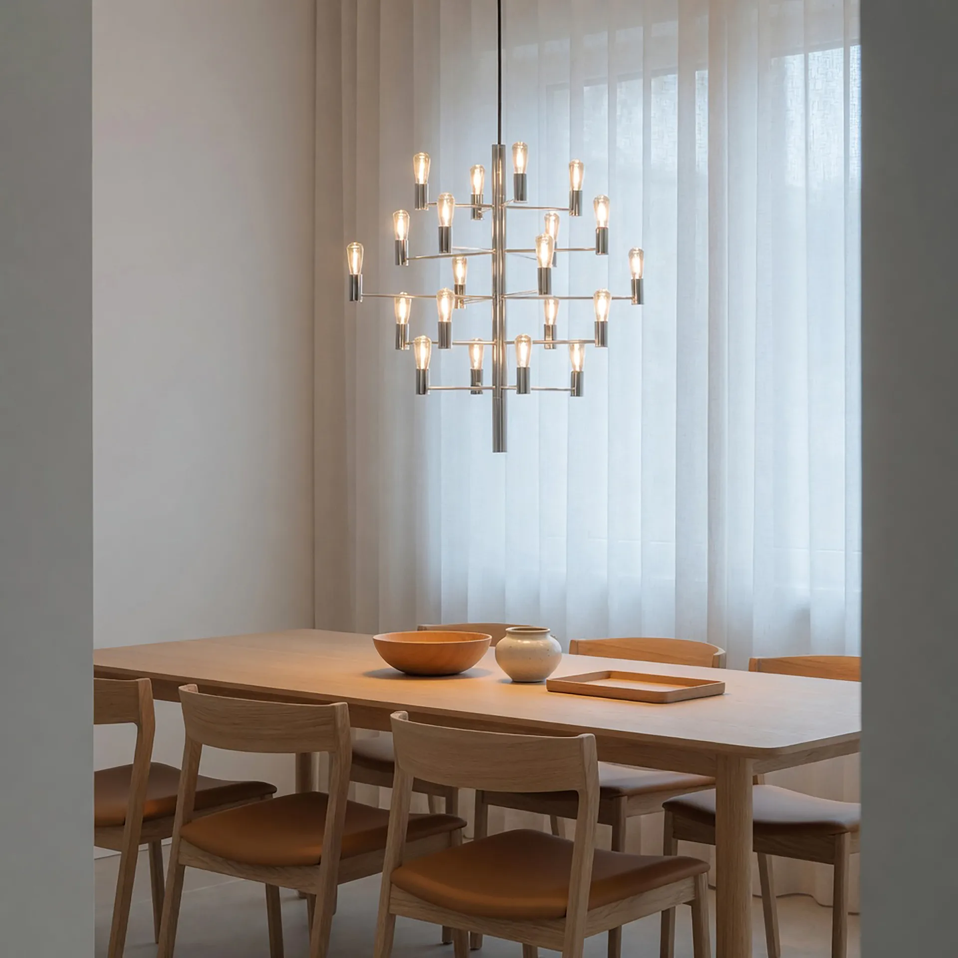 Manola 20 lustre, Cromo Herstal