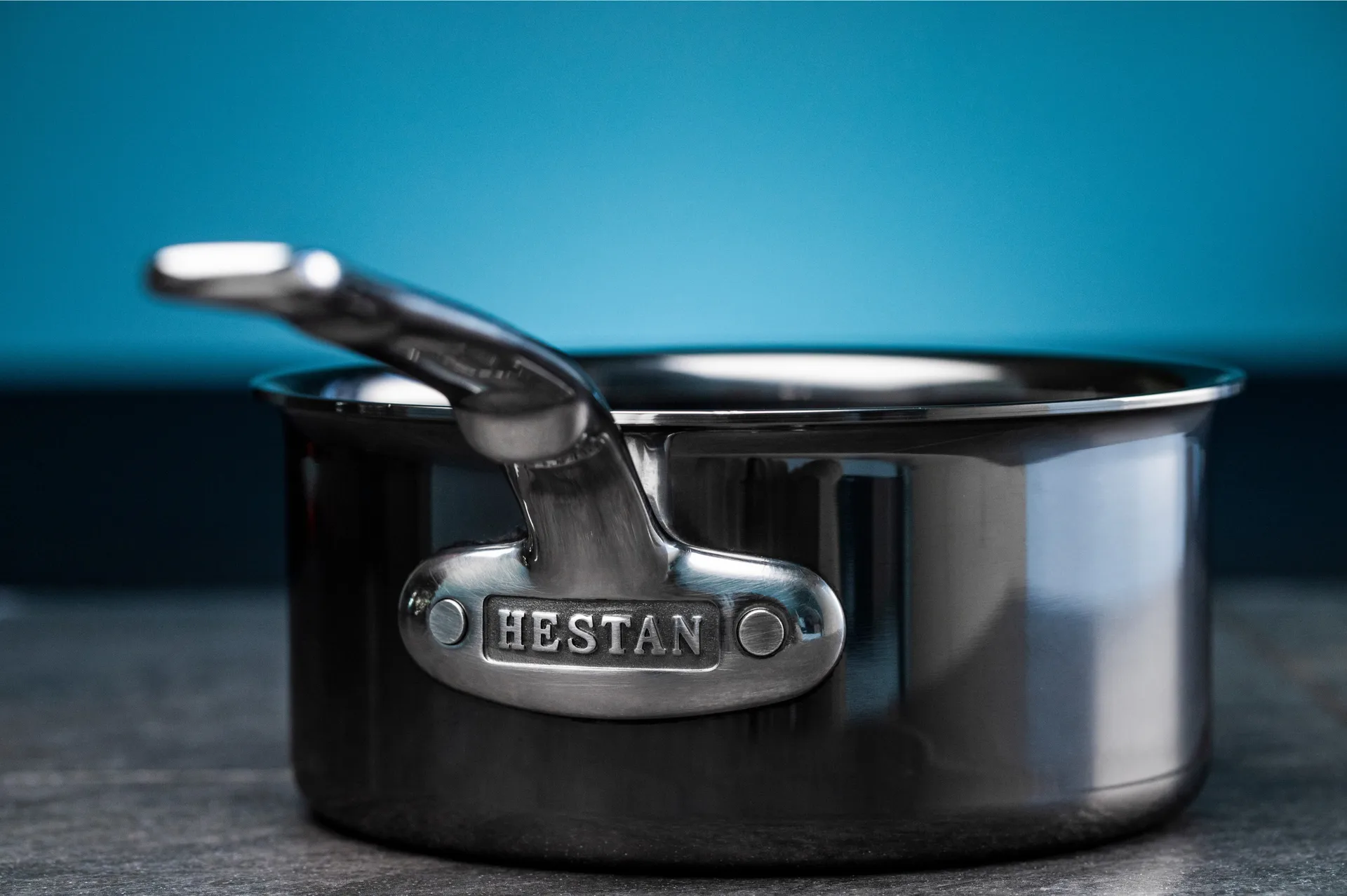 Hestan Nanobond panela com tampa, 1,4 L Hestan