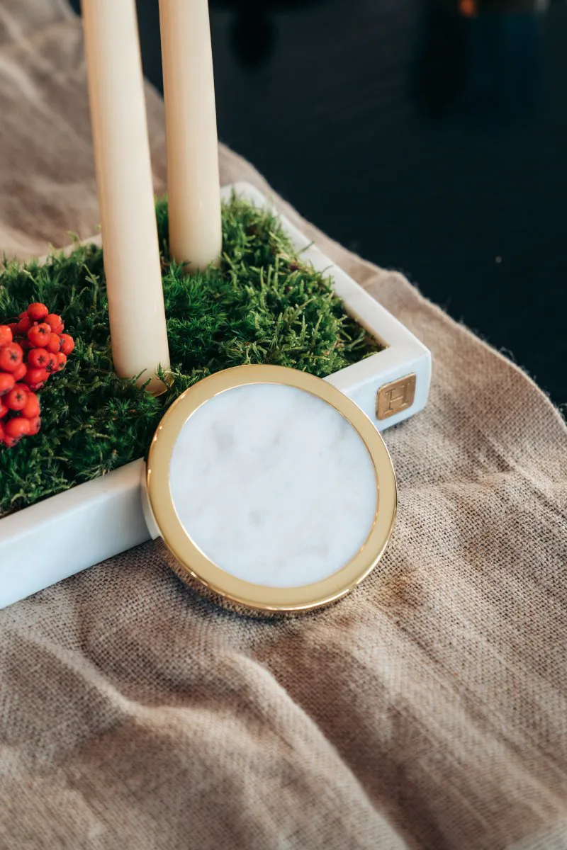 Base para copos Hilke Collection 4 un., mármore branco-latão maciço Hilke Collection