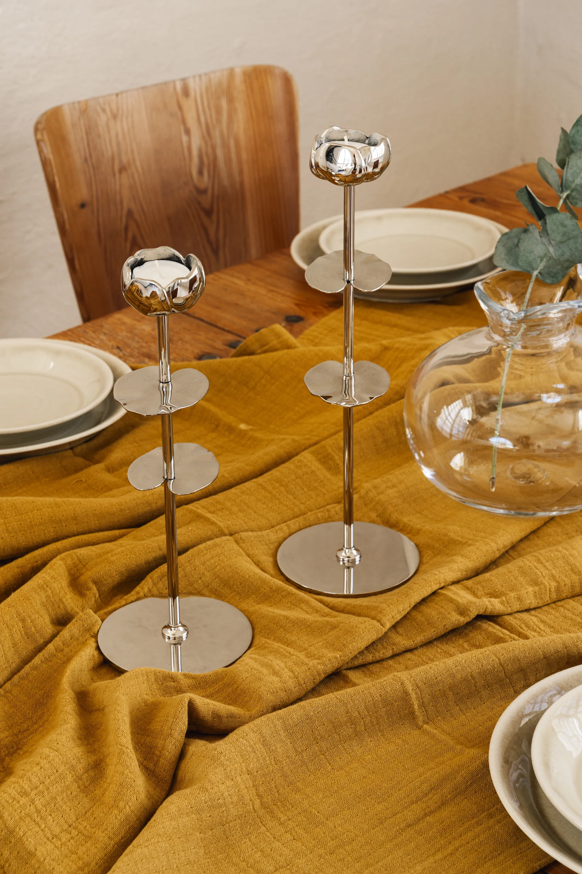 Ninfea Alta suporte para vela 35 cm, Latão niquelado Hilke Collection