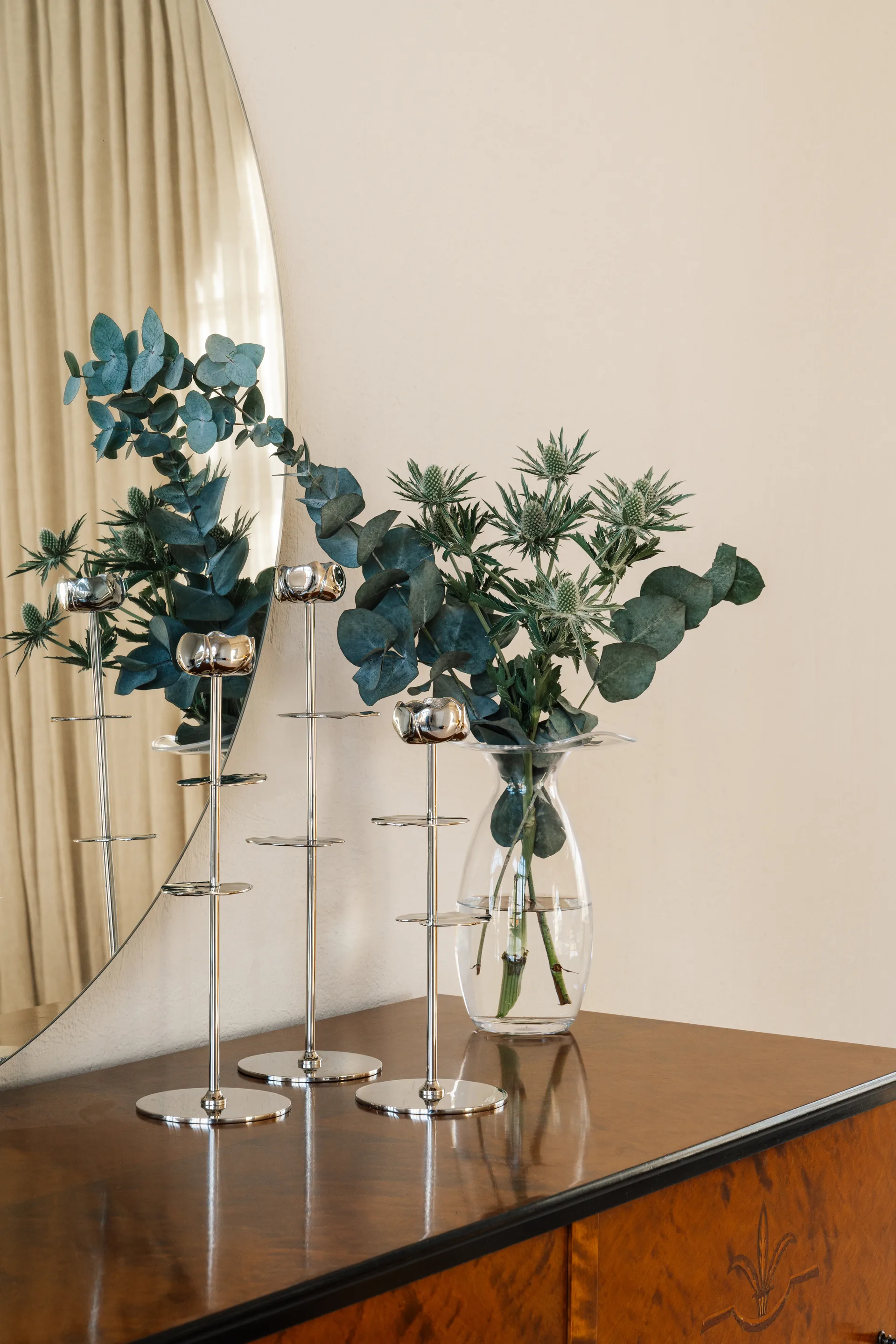 Ninfea Alta suporte para vela 35 cm, Latão niquelado Hilke Collection