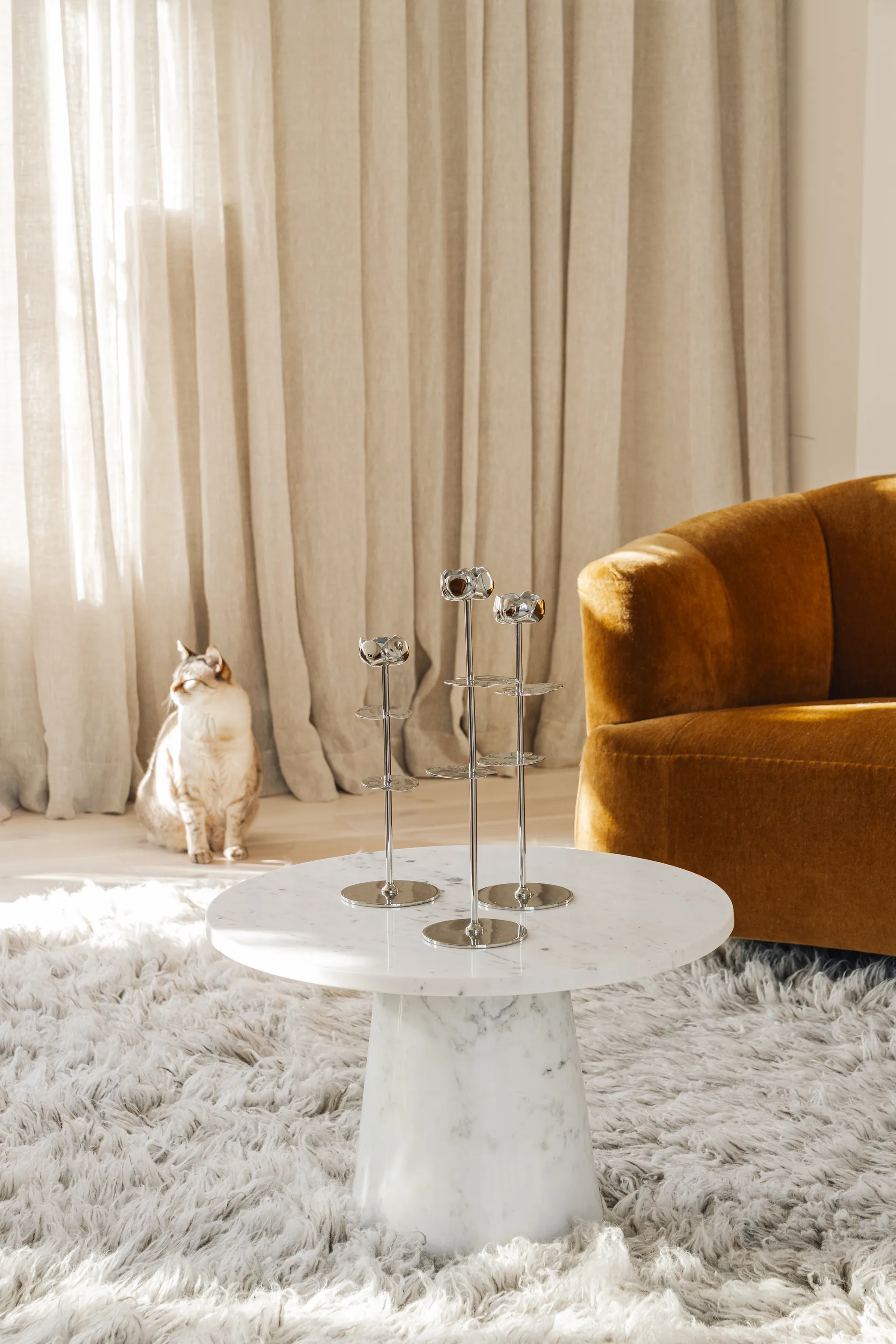 Ninfea Alta suporte para vela 35 cm, Latão niquelado Hilke Collection