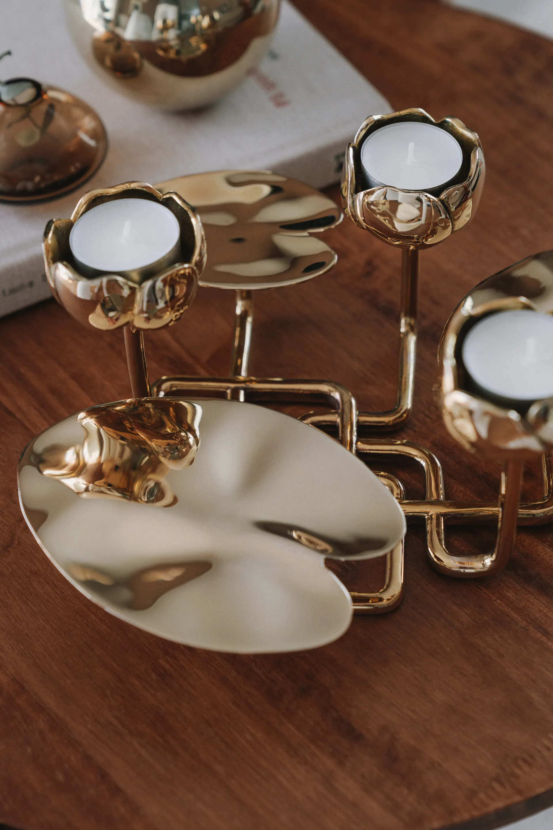 Ninfea grande suporte para vela, Bronze Hilke Collection