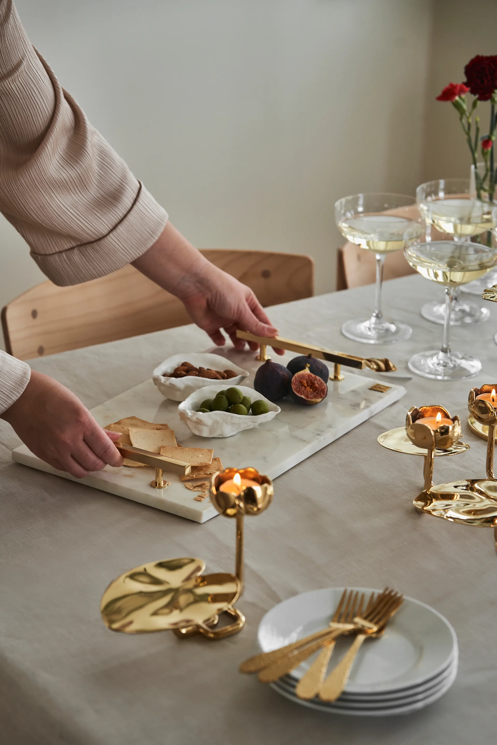 Ninfea No.2 suporte para vela, Bronze Hilke Collection