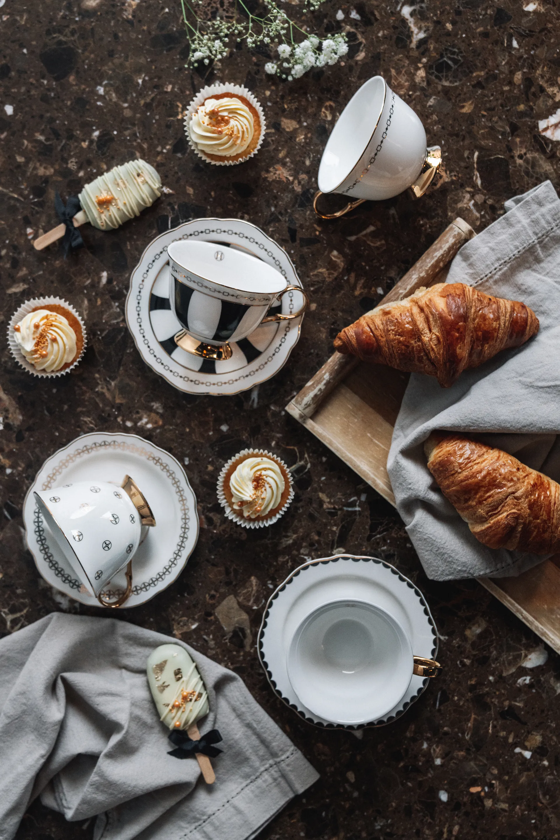 Strisce Nero xícara com pires, 22 cl Hilke Collection