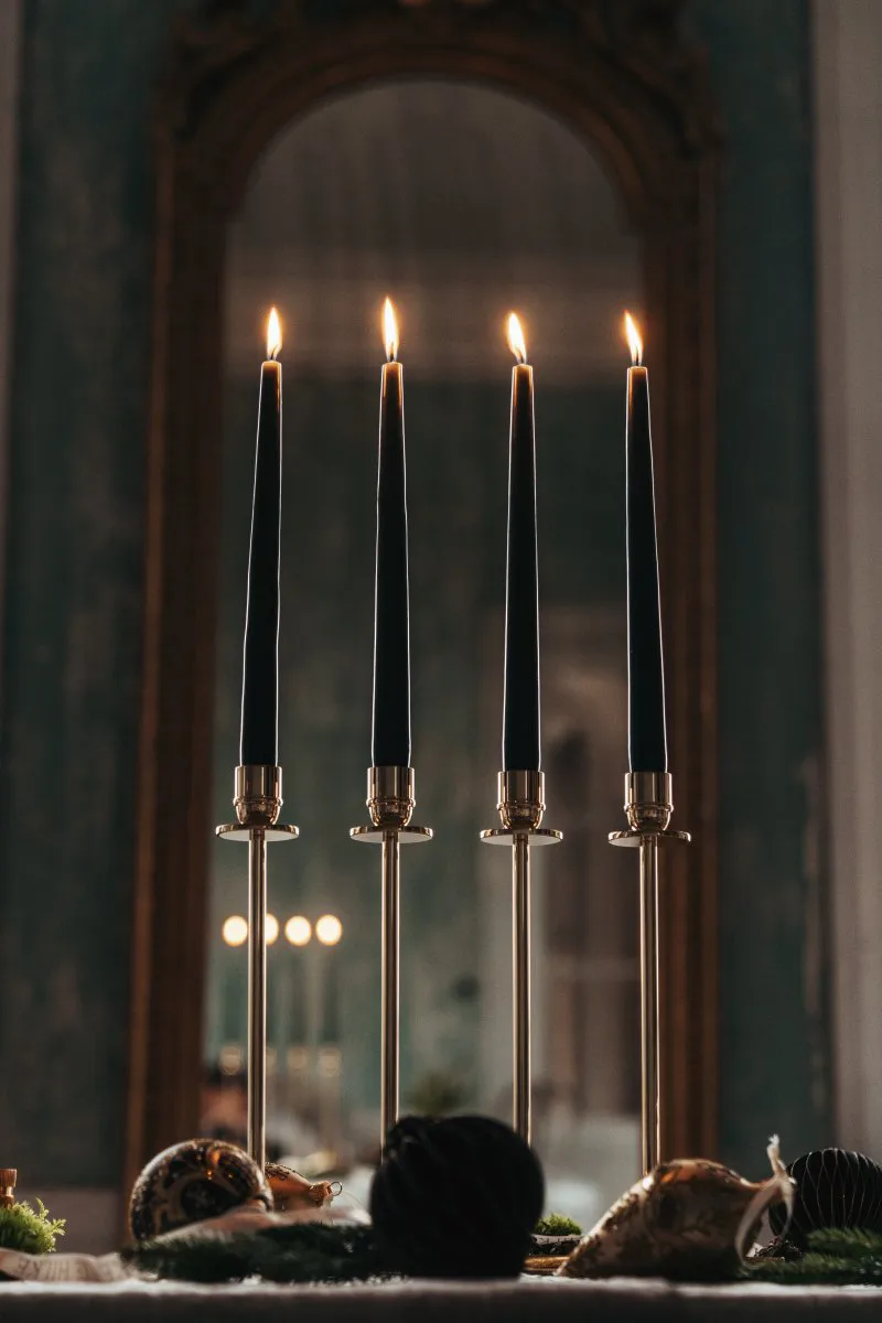 Suporte de velas Alto, Latão maciço Hilke Collection