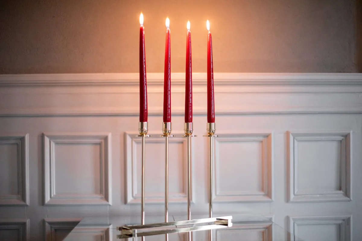 Suporte de velas Alto, Latão maciço Hilke Collection