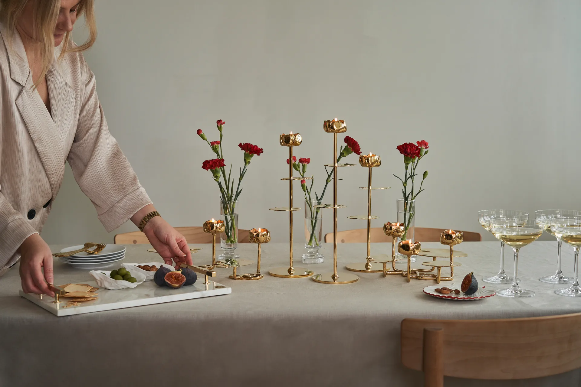 Tabuleiro Hilke Collection 40,5x25,5 cm, mármore branco-latão maciço Hilke Collection