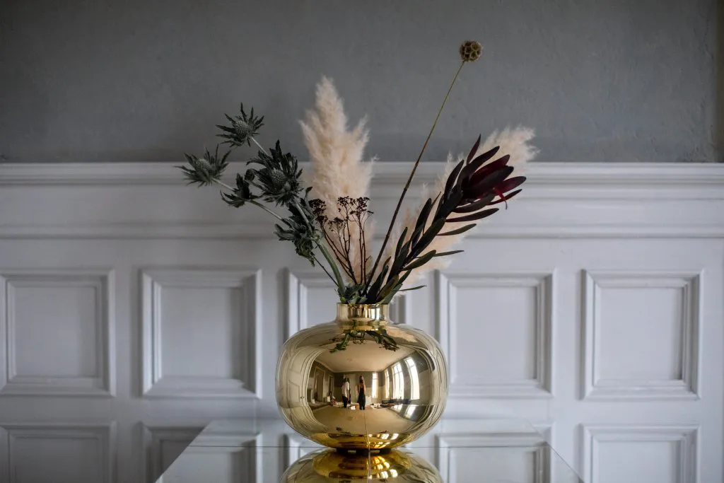 Vaso Amico Ø29 cm, Latão maciço Hilke Collection