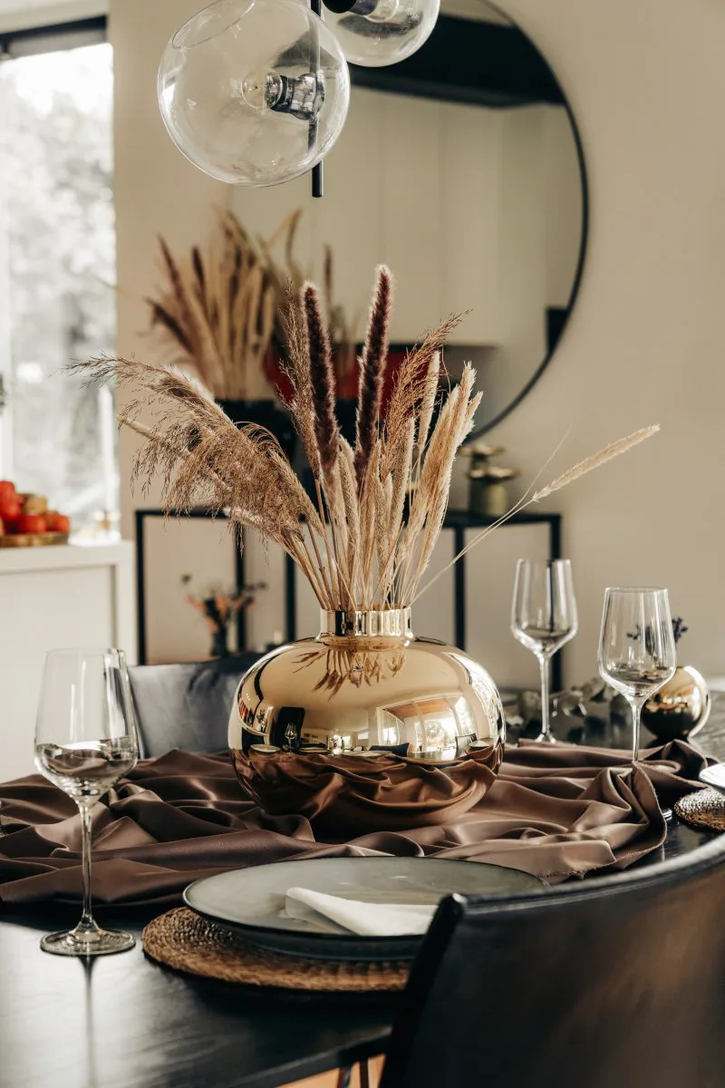 Vaso Amico Ø29 cm, Latão maciço Hilke Collection