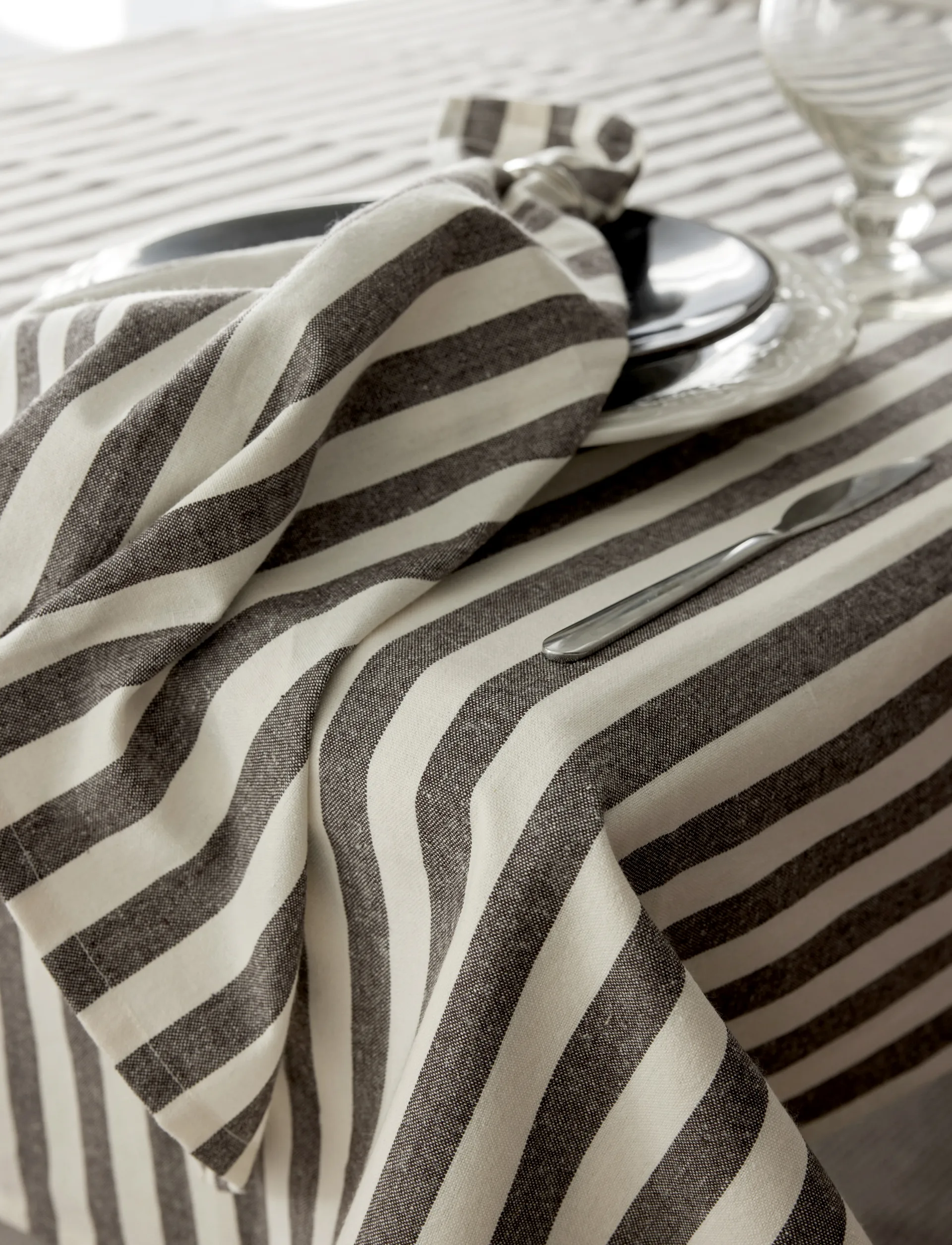 Bretagne toalha de mesa, Chocolate, 145x250 cm Himla