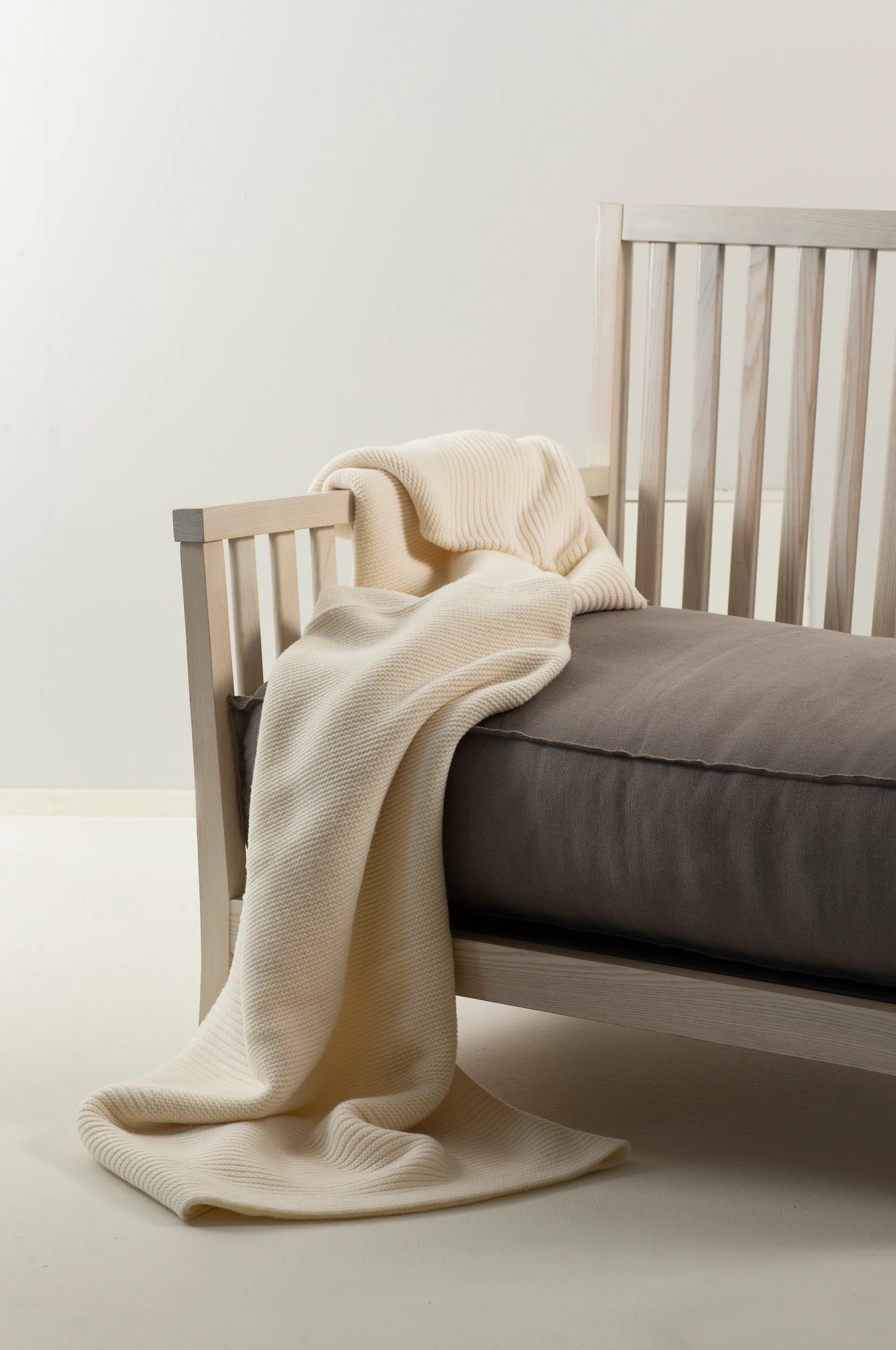 Manta Avery 130x170 cm, Off white Himla