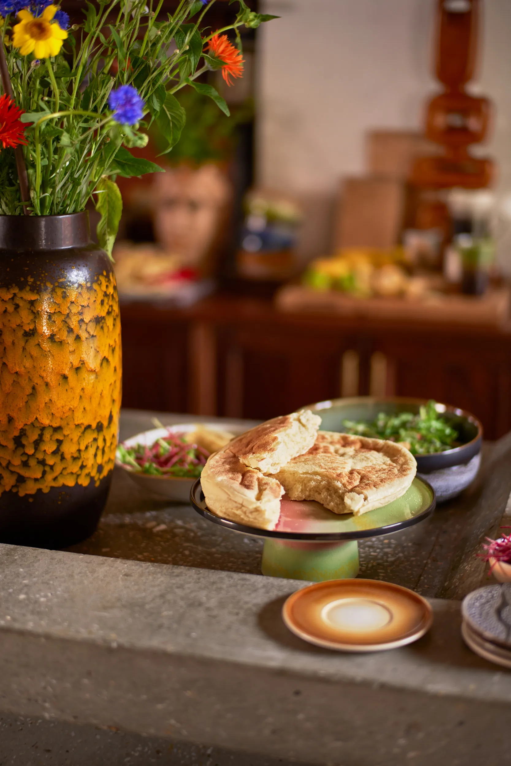 Tabuleiro de bolo com plataforma dos anos 70 M, Licorice HKliving