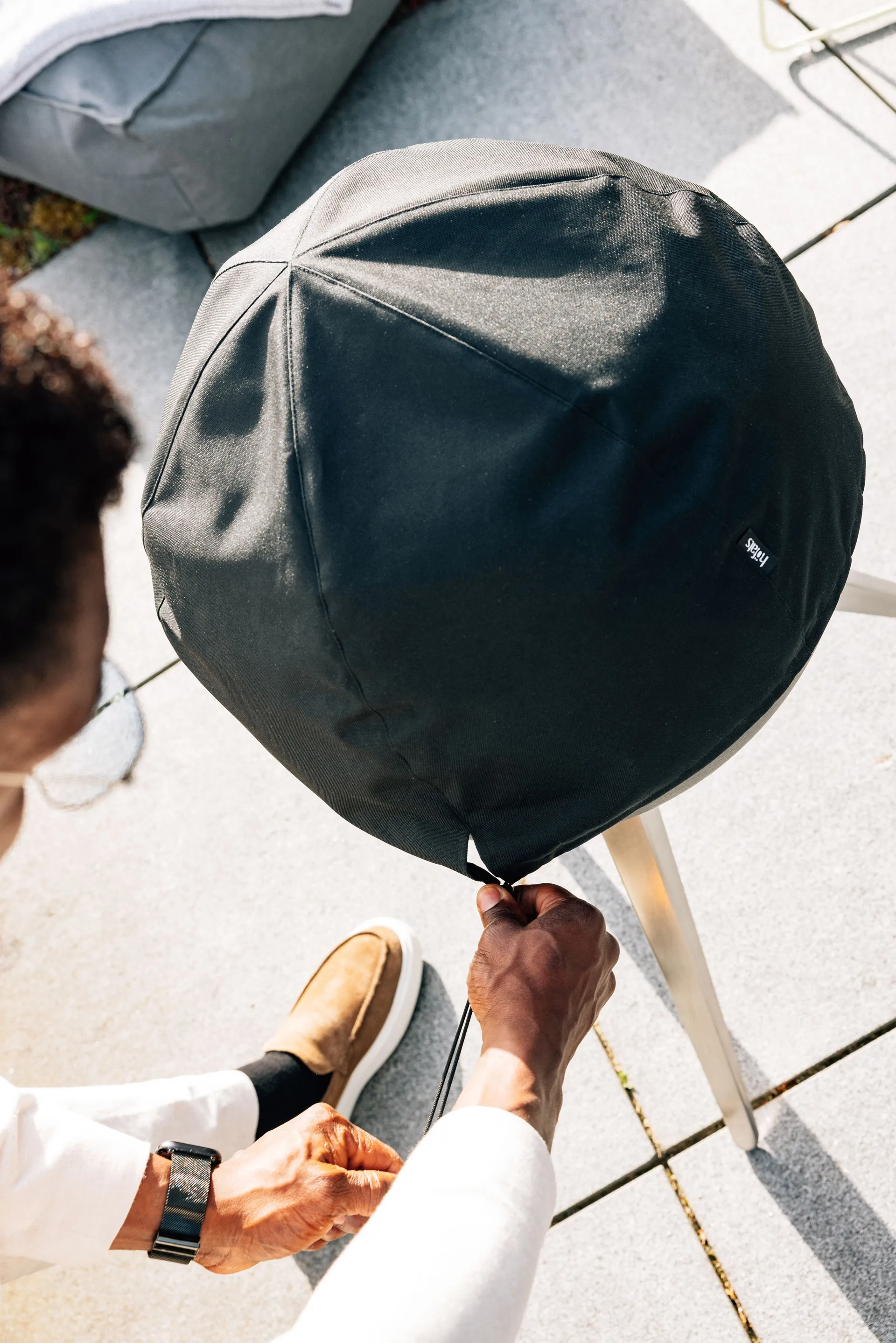 MOON 45 capa, Preto Höfats